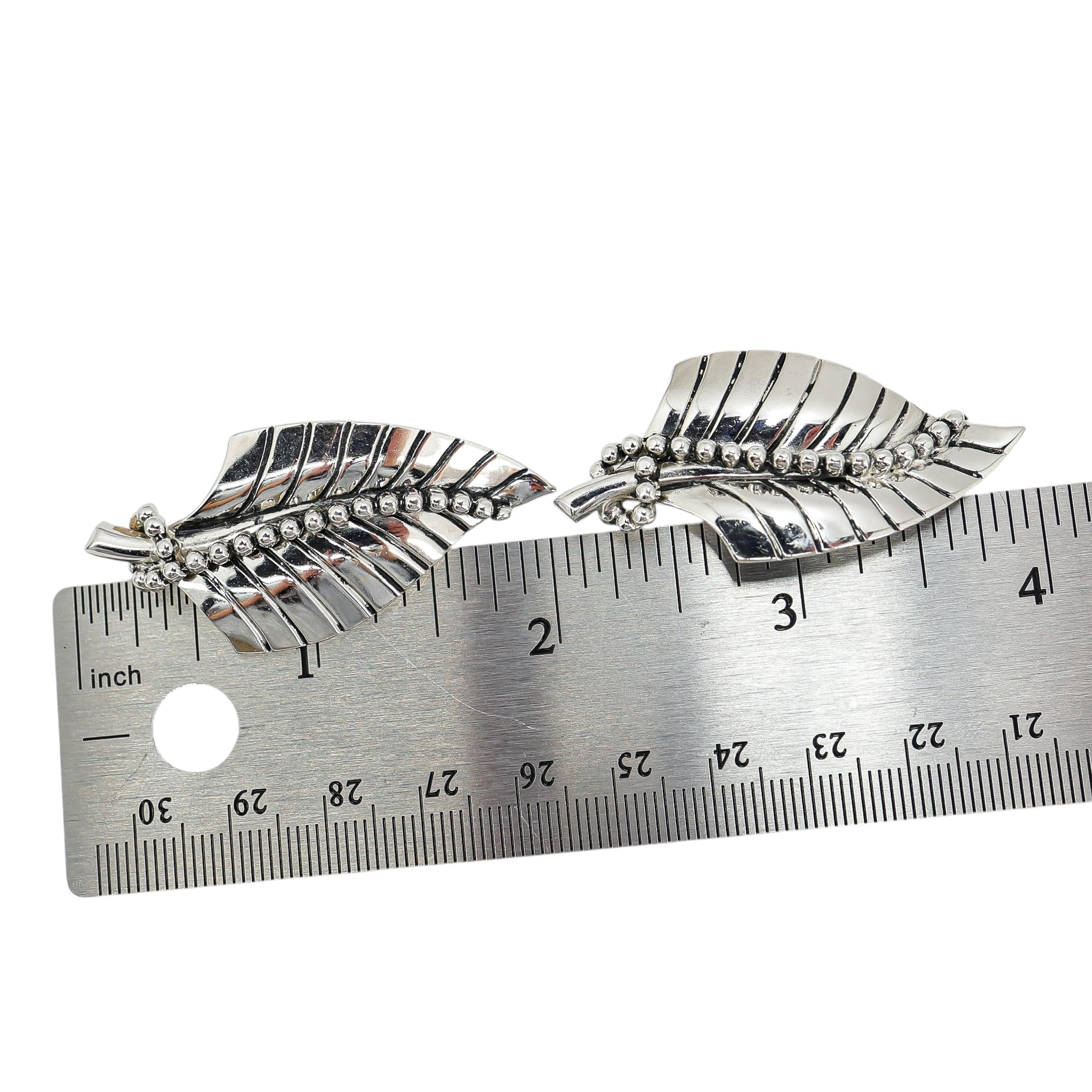 Vintage Whiting & Davis 2” Sculptural Silver-Tone Leaf Clip-On Earrings image 5