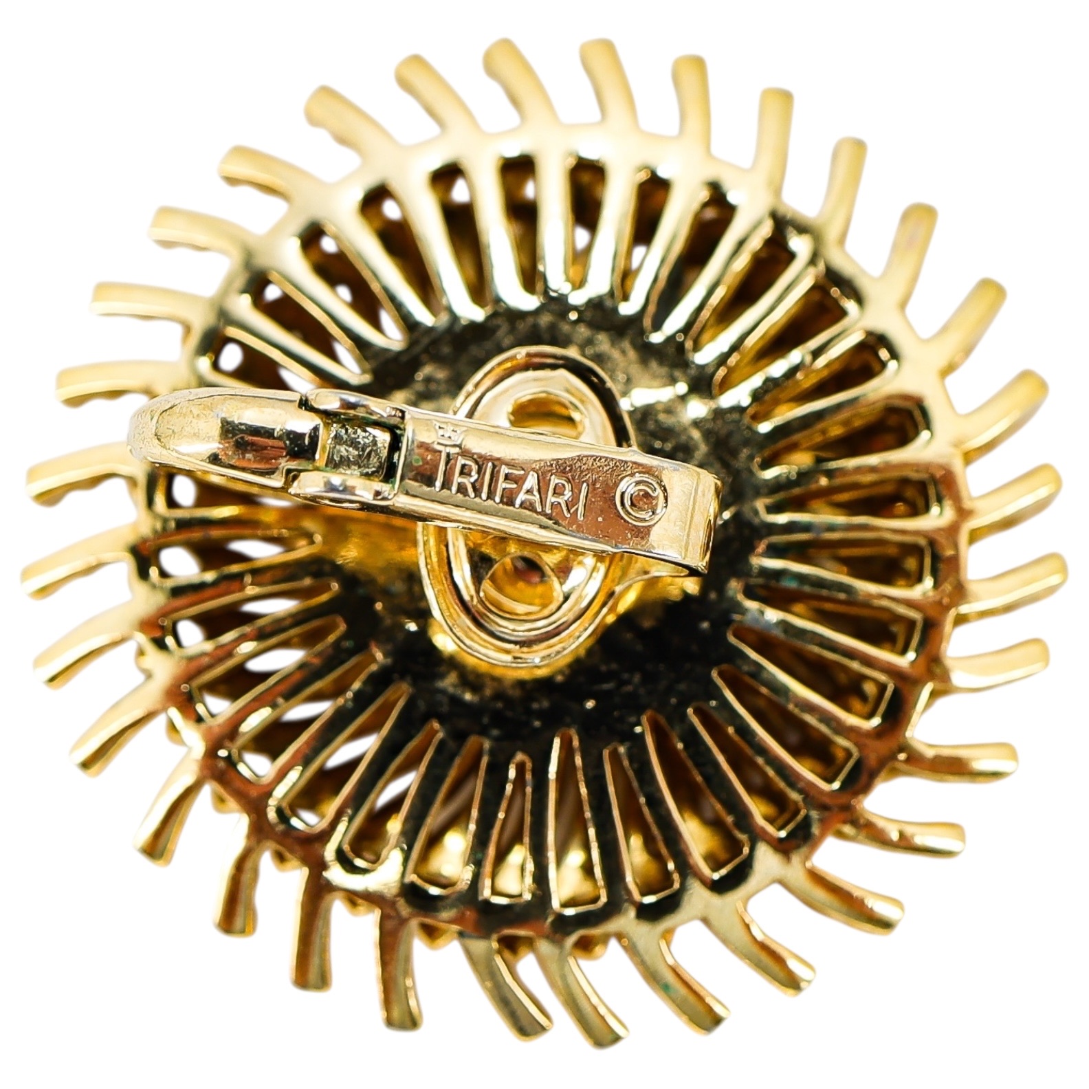 Crown Trifari Modernist Pinwheel Clip On Earrings In Gold Tone image 3