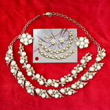 NOS Vintage Sarah Coventry Royal Ballet Necklace Bracelet Earrings Set 1960s – Rare collectible vintage item 