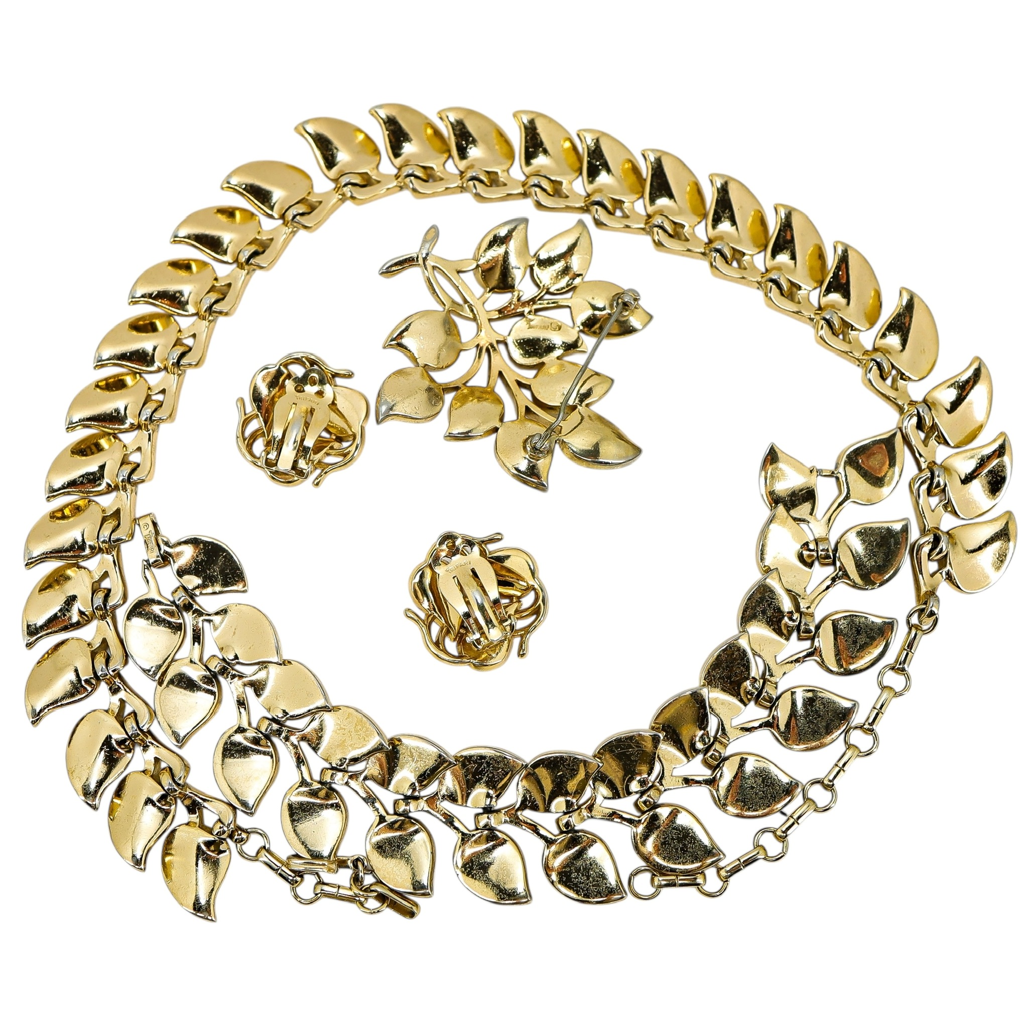 Crown Trifari Gold Tone Sculptural Leaves Full Parure 4 Piece Jewelry Suite Set image 13